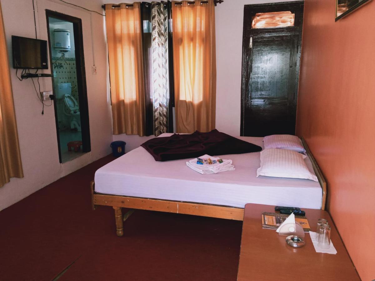 Hotel Debbhumi Regency Sāngla Exterior foto
