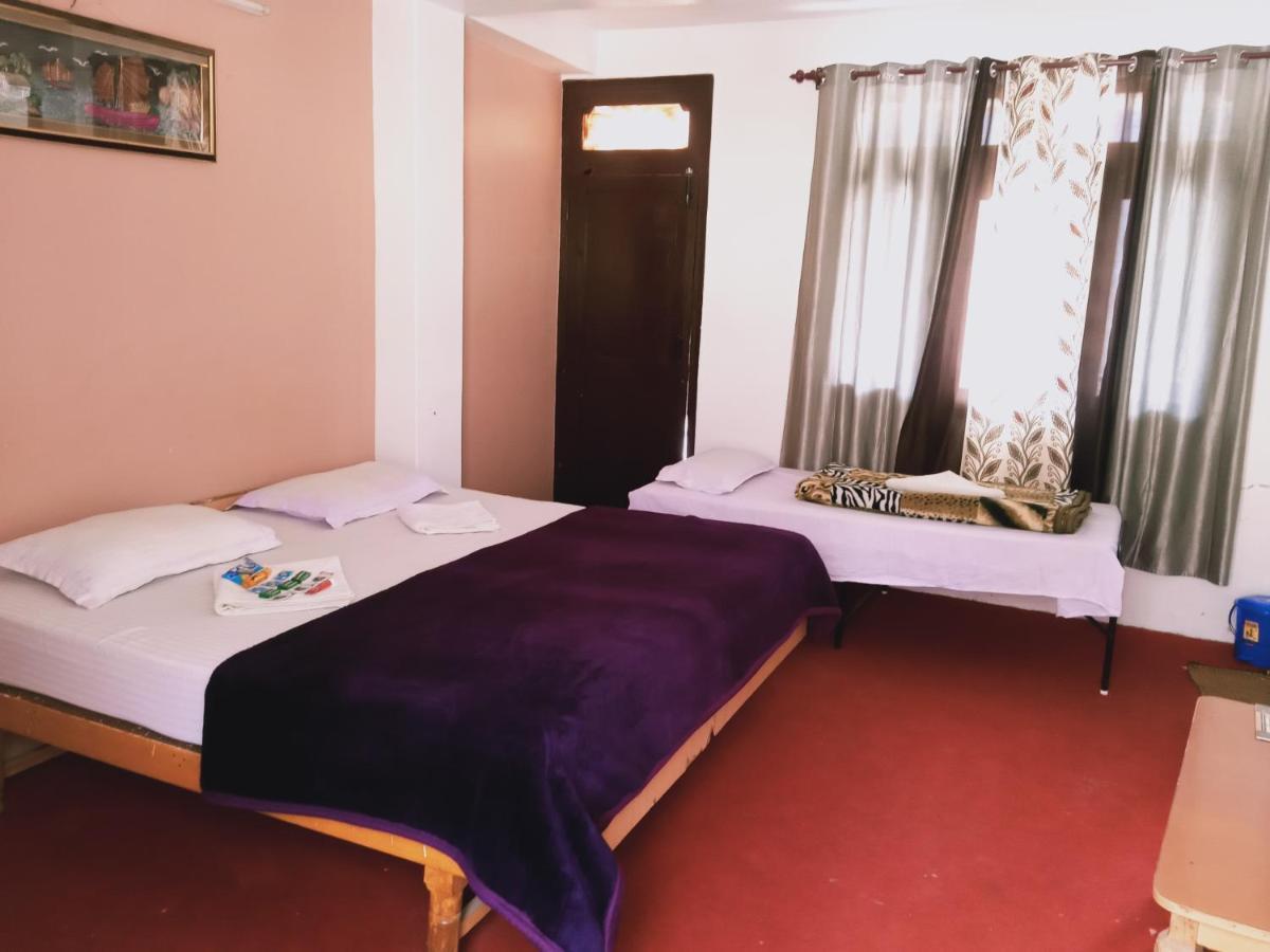 Hotel Debbhumi Regency Sāngla Exterior foto