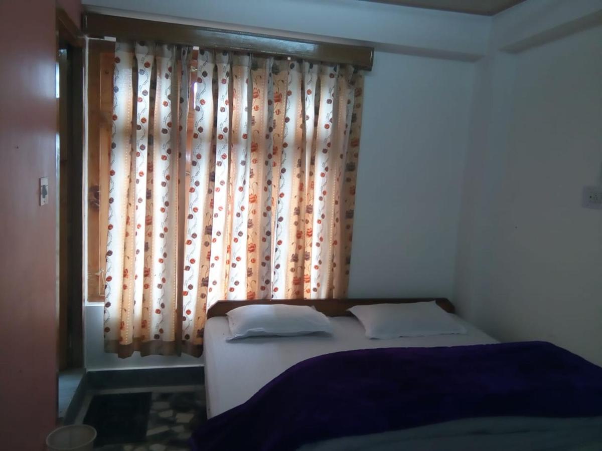 Hotel Debbhumi Regency Sāngla Exterior foto