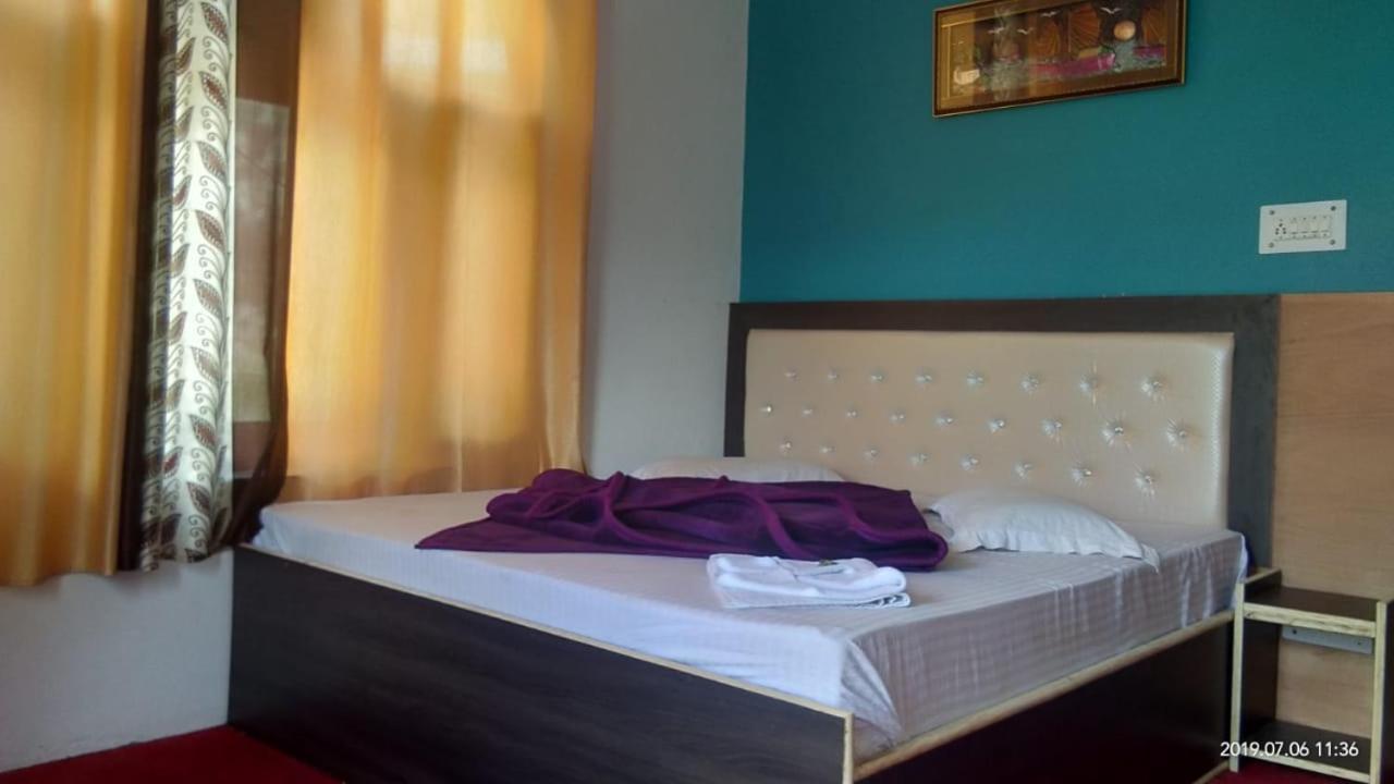 Hotel Debbhumi Regency Sāngla Exterior foto